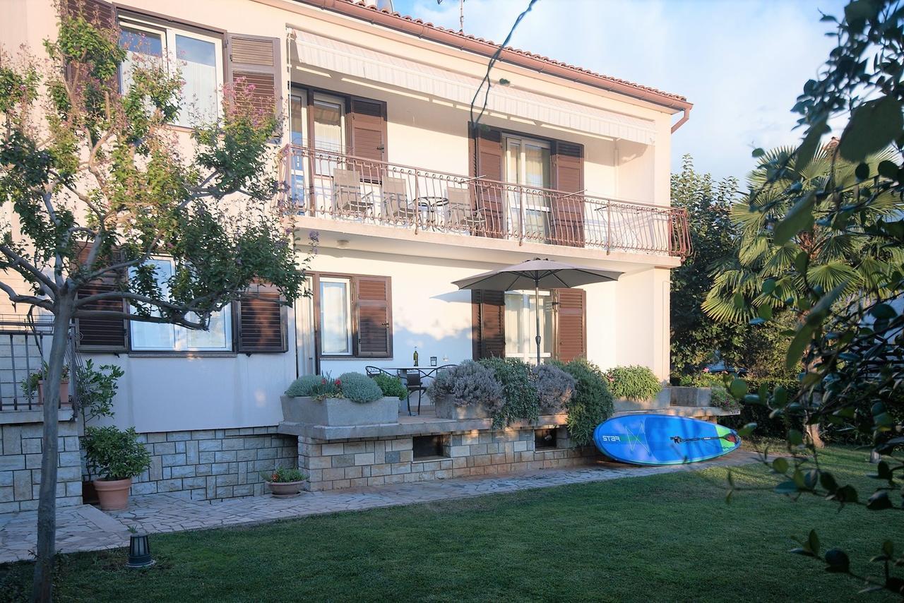 Apartments Sandra Poreč Exteriör bild